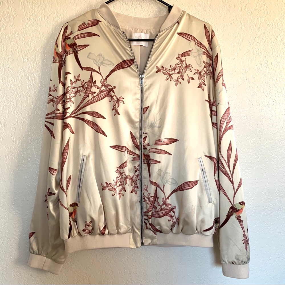 A:Glow • Bomber